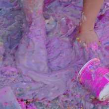 messyhot: Ellie Shou--English Girl Smashes Cake in the Desert