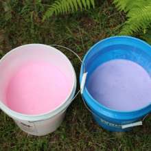 JD and Messy Andi: Splatter Emporium Gunge Test and Comparison