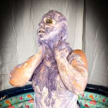 MissNoire - EffToy: MissNoire Messy Fluff and Multi-Colored Batter Bucket Face Dunking