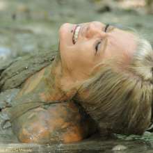 dlodoski: Anabelle and the Sinking Hole Challenge--Photos