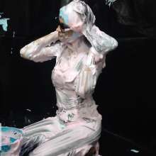 Ready2Wam Studio: Mystery Tamara Gets Messy