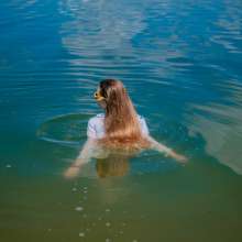 Wet Live Team: Natashka in a Casual Outfit Is Completely Wet and Happy