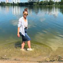 Wet Live Team: Natashka in a Casual Outfit Is Completely Wet and Happy