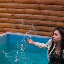 Wet Live Team: Wet My Pantyhose in the Pool and in the Shower