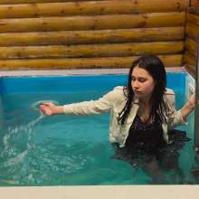 Wet Live Team: Wet My Pantyhose in the Pool and in the Shower