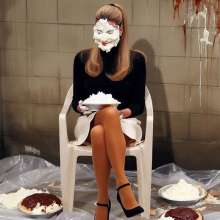 skirtpie: Just women getting pied