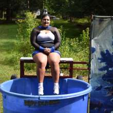 JD and Messy Andi: Cheerleader Dunked!