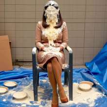skirtpie: Just women getting pied