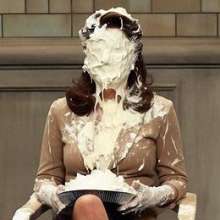 skirtpie: Just women getting pied