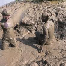 DungeonMasterOne: Dress Vs Pants in the Mud with Isabeau and Lady Jennifer