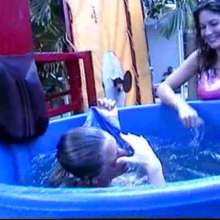 wamtec: Dunk Tank Divas--Tori in Hot Pants