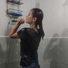 Ready2Wam Studio: Katty Gets Wet Wearing Jean and Black Shirt