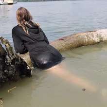 Get Your Snaps: Luna gets wet in black