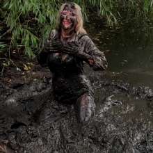 custardcouple: Muddy Sex Couple