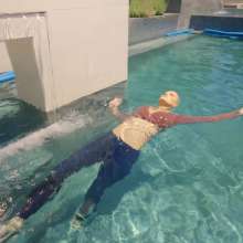 WetlookFashion: Natasha Gets Wet in a Casual Jeans Outfit