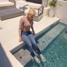 WetlookFashion: Natasha Gets Wet in a Casual Jeans Outfit