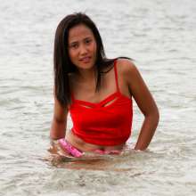 Owen: Nina in a Sexy Outfit at the Beach--Photos
