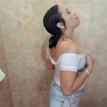 Hikari-Studio-Wam: Sheila in the Shower with White Clothes