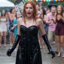 Sleazoid44: Glamorous and Wet