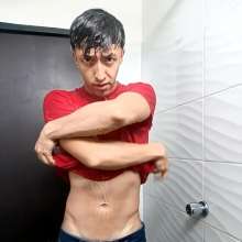 WETColours: Luke Super Wet with Super Shampoo in Red T-shirt and Jeans
