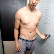 WETColours: Luke Super Wet with Super Shampoo in Red T-shirt and Jeans
