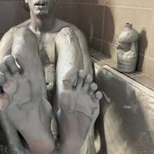 NynoGunge: Silver Paint Covering in Bath