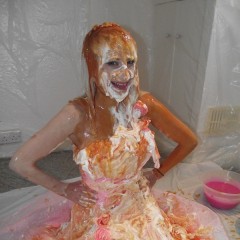 tonyhill: Messy Jessie - Messy Pink Dress!
