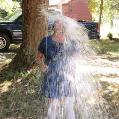 JD and Messy Andi: Countdown to Janet's livedunktank.com Dunking! Part 5 of 6
