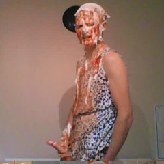 sewersyd: 20 bowls of mess while wearing a dress