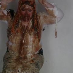 CandyCustard: Self sploshing in officewear and tights