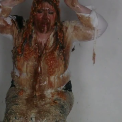 CandyCustard: Self sploshing in officewear and tights