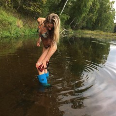 Adventureinwellies: New update! Washing Muddy Boots in the river