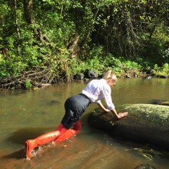 Adventureinwellies: New model! Secretary in water and mud <a href=