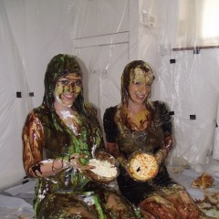 tonyhill: Messy Jessie and Kacie James getting, er, messy!!!