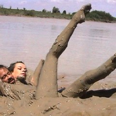 FOXY: A duo performer in mud