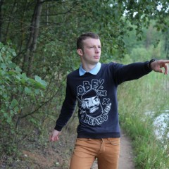 wetlookercom: Just one guy, but hot)