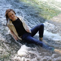 wetlookercom: Last hours to support your favorite Girls! New updates!