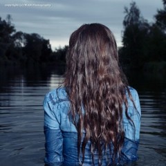 WAM Photography: WAM Photography--Mili takes a dip in the lake