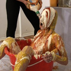 Messygirl: Vika and Penelope are at it again!