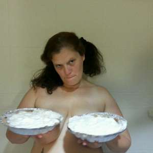 hallsdude2: my girlfriend gets messy