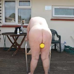 robf_1: Ssbbw Penny about to start painting