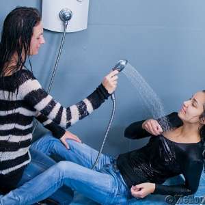 EuroWAM Team: Adria and Alex taking a shower