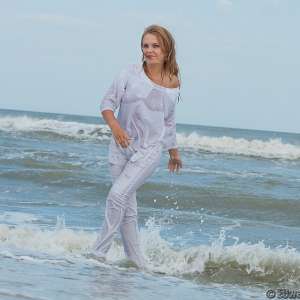 EuroWAM Team: White clothes in the sea