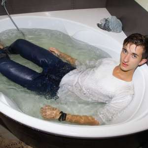 wetlookercom: 2 guys + keep in mind 50% sale))