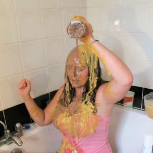 JellynCustard: Maria takes over for a Splosh Casino Home Edition of her own!