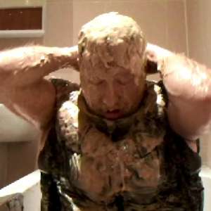 Messypuffa: Covered in Custard