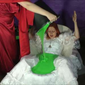 DungeonMasterOne: The Green Slime Bride and Bridesmaid Bath!