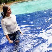 WAM Photography: WAM Photography--Luna takes a dip in the pool