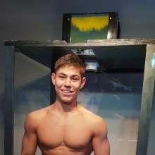 jay852uk: Bodybuilder Ben takes on the Great British Gunge Tank