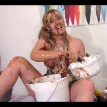 Messygirl: Pics from 2 New Messygirl Downloads!